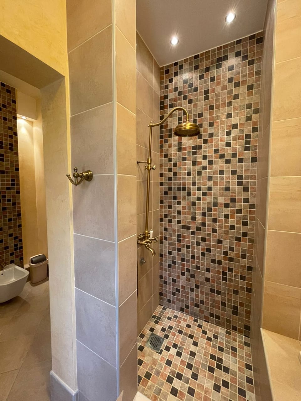 Image of House - 3 Bedrooms - 2 Bathrooms for Sale in Kotor-Lastva-Montenegro, Image 8